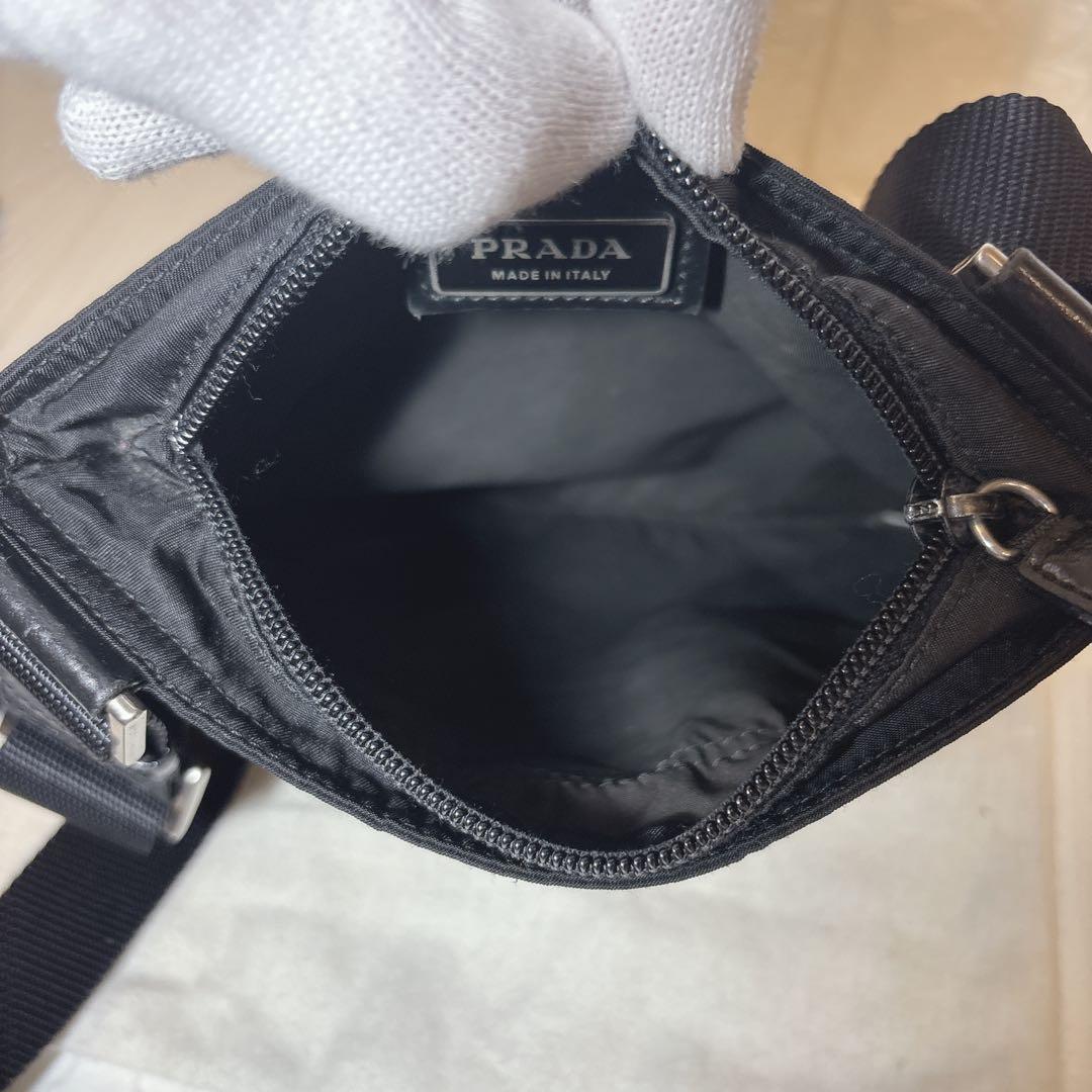 【美品】 PRADA 三角ロゴ ナイロン ショルダーバッグ サコッシュ ブラック