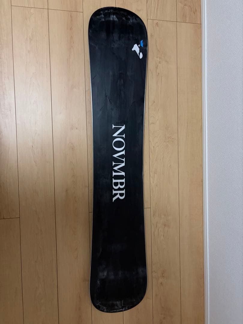 NOVEMBER artist 146cm スノーボード