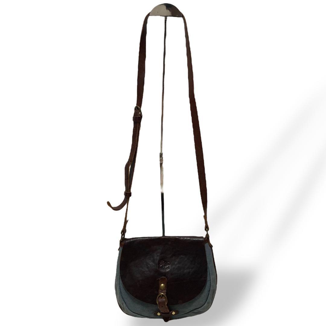 【ヴィンテージ】イルビゾンテ　ショルダーバッグ　サコッシュ　レザー　ロゴ型押し