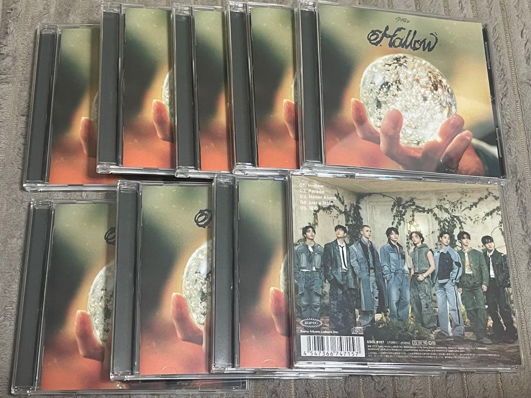 ゆゆゆん　straykids Hollow 通常盤