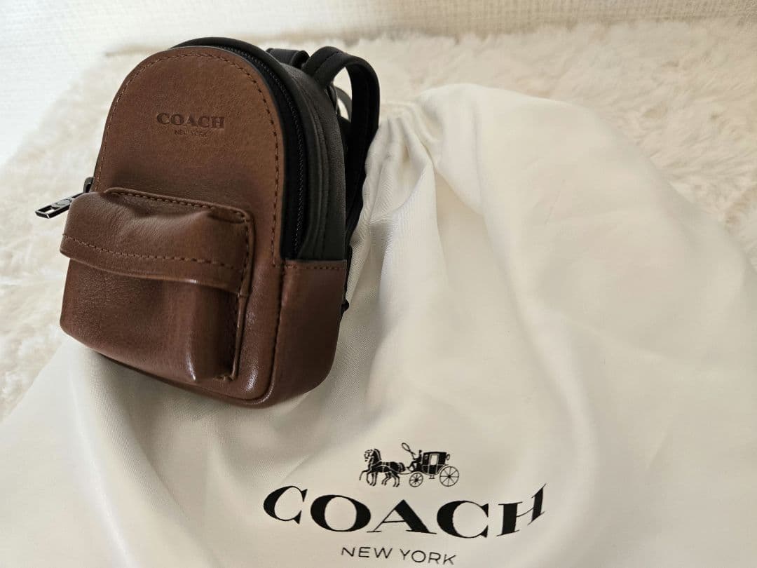 COACH ブラウン ミニリュック型キーケース