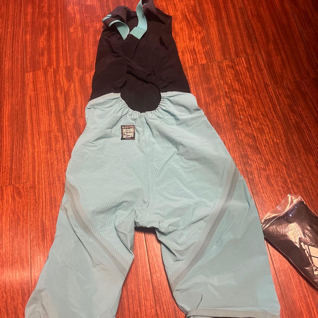 Mizuno スポーツ用水着 黒/水色