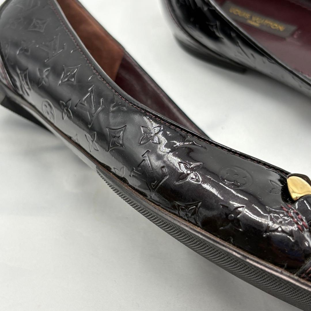 LOUIS VUITTON ヴェルニ パンプス フラット 金具 ローファー ロゴ
