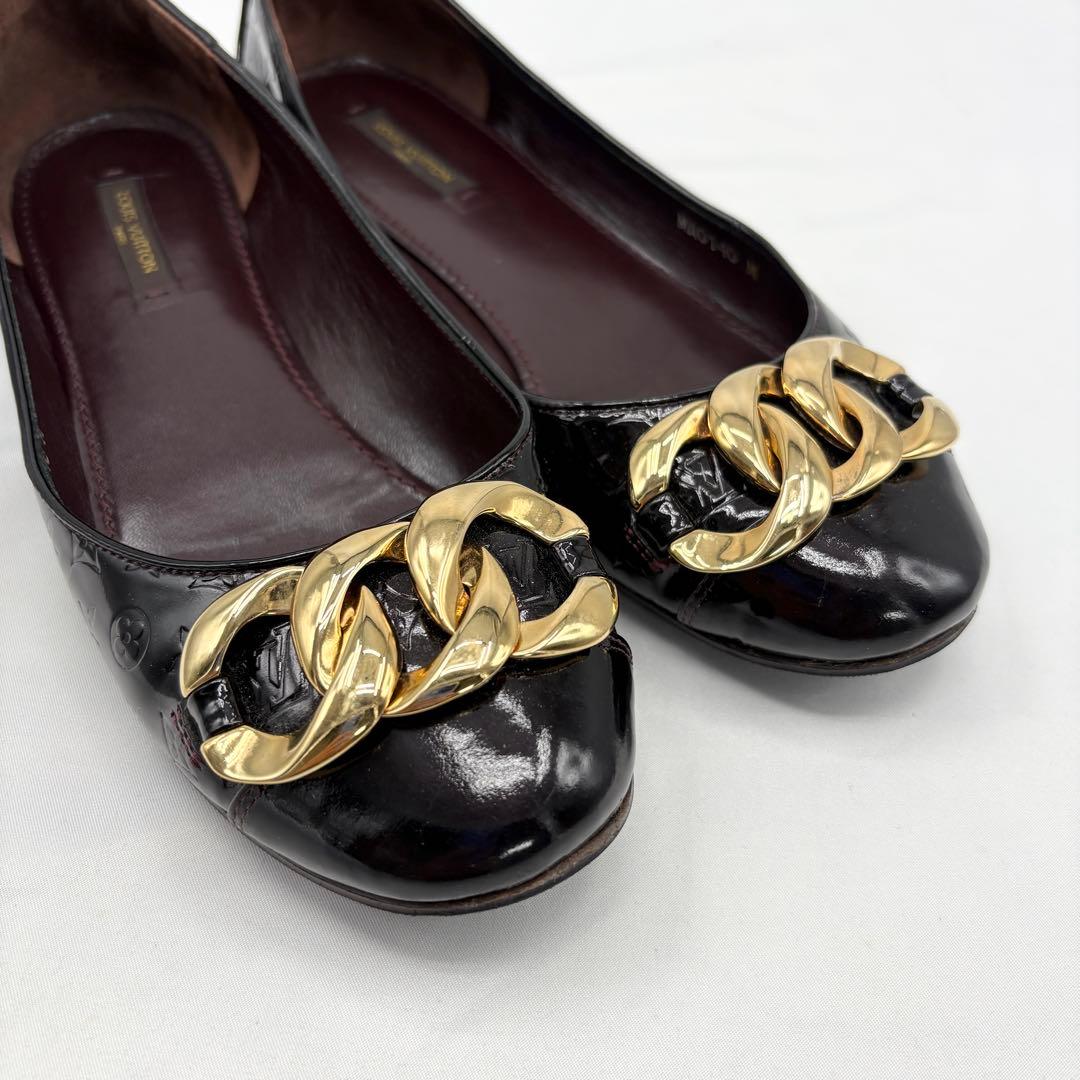 LOUIS VUITTON ヴェルニ パンプス フラット 金具 ローファー ロゴ