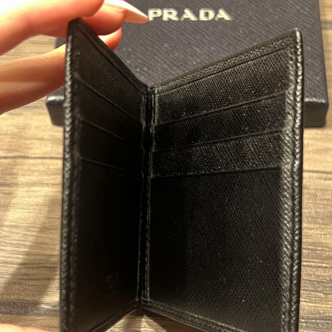 PRADA マネークリップ付きサフィアーノトライアングル　財布