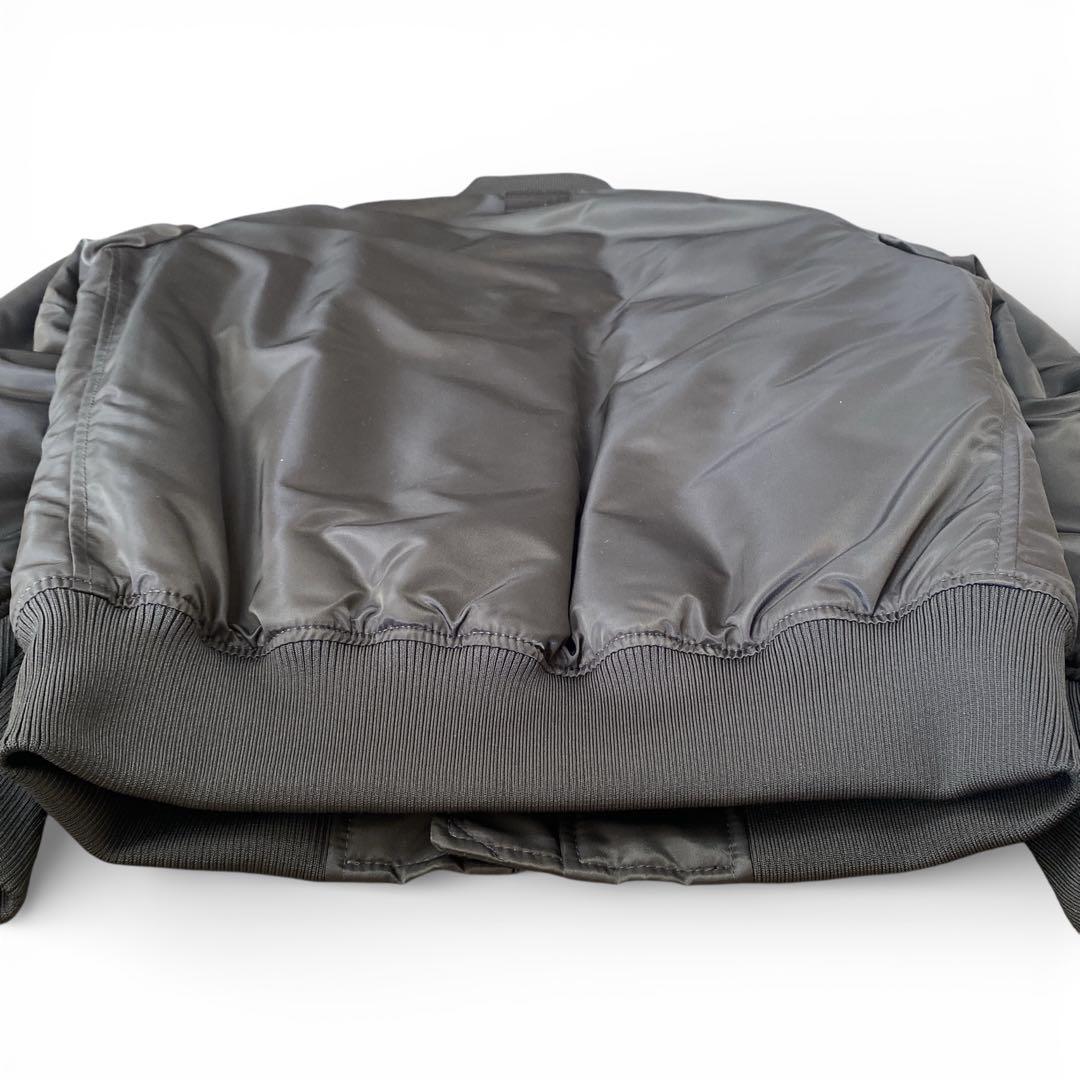 +J UNIQLO ハイブリッドダウンオーバーサイズMA-1ジャケット　グレー