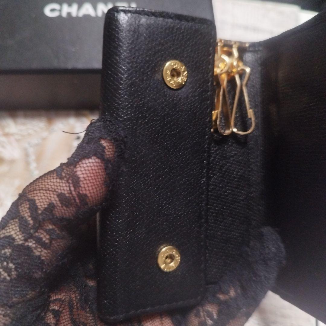 CHANEL ブラックレザーキーケース 箱付き