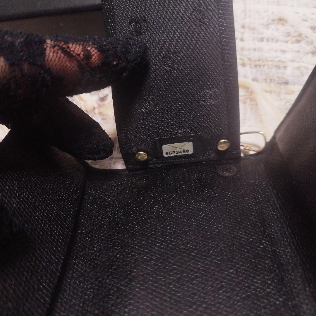 CHANEL ブラックレザーキーケース 箱付き