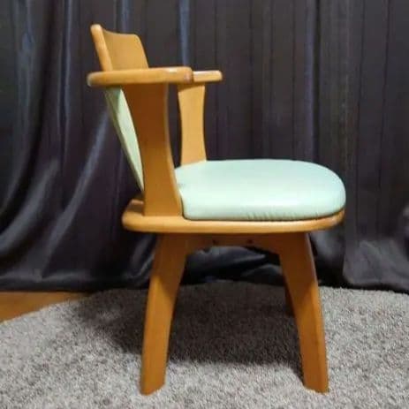 ダイニング回転式高さが低め肘付きチェア