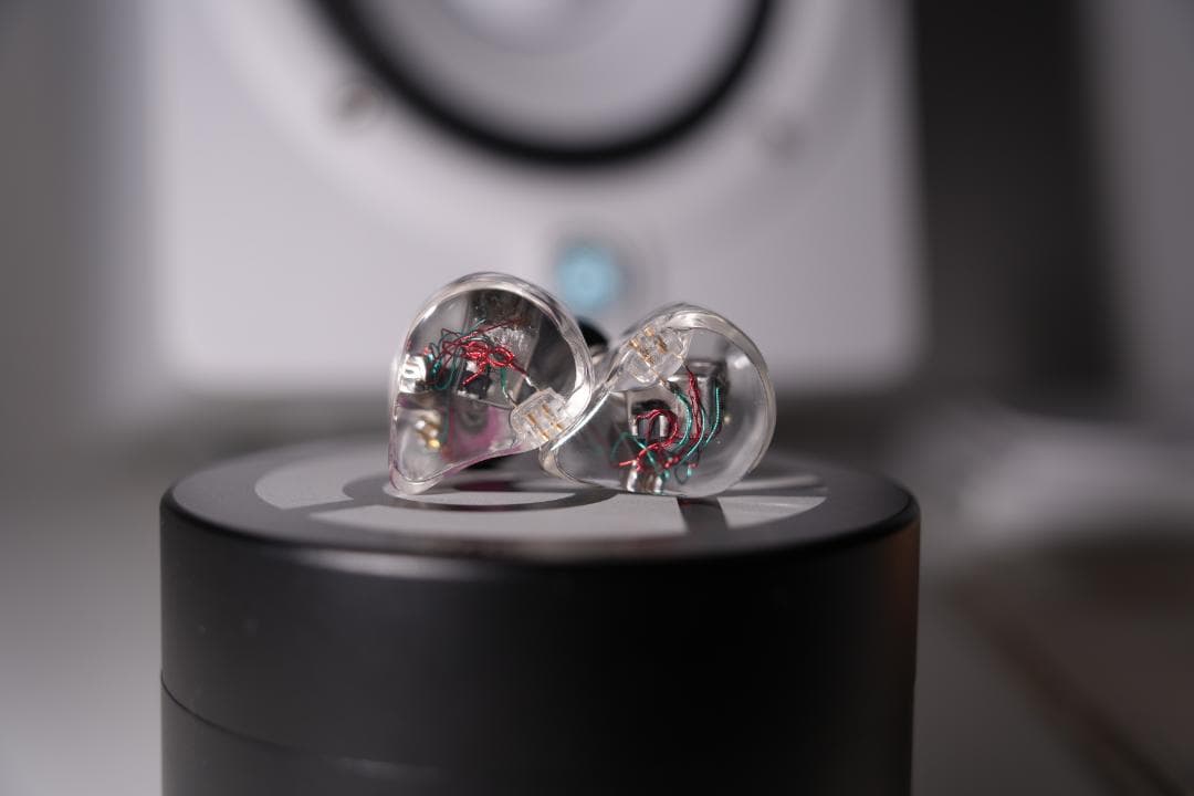 イヤホン Empire Ears Phantom Universal clear