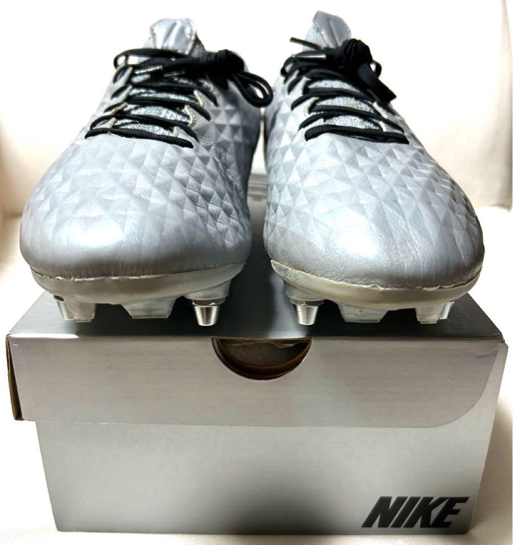 上級者用【超美品トップモデル】NIKEナイキティエンポレジェンド8 エリートSG