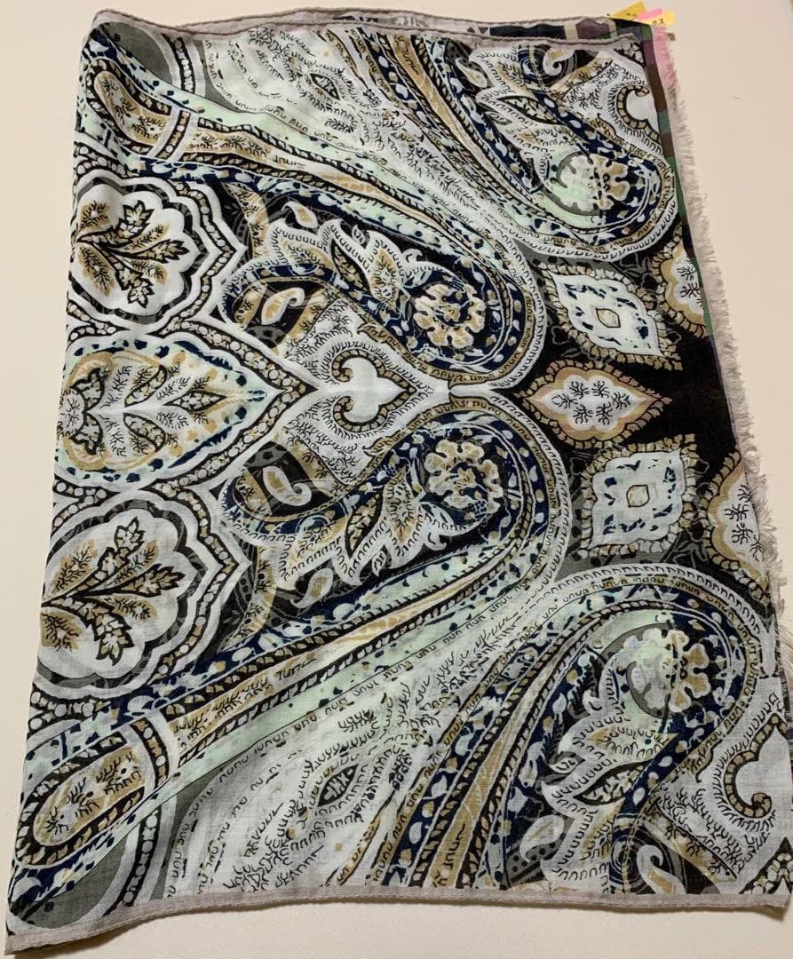 Etroエトロ　ペイズリー　大判ストール 約194 × 68センチ