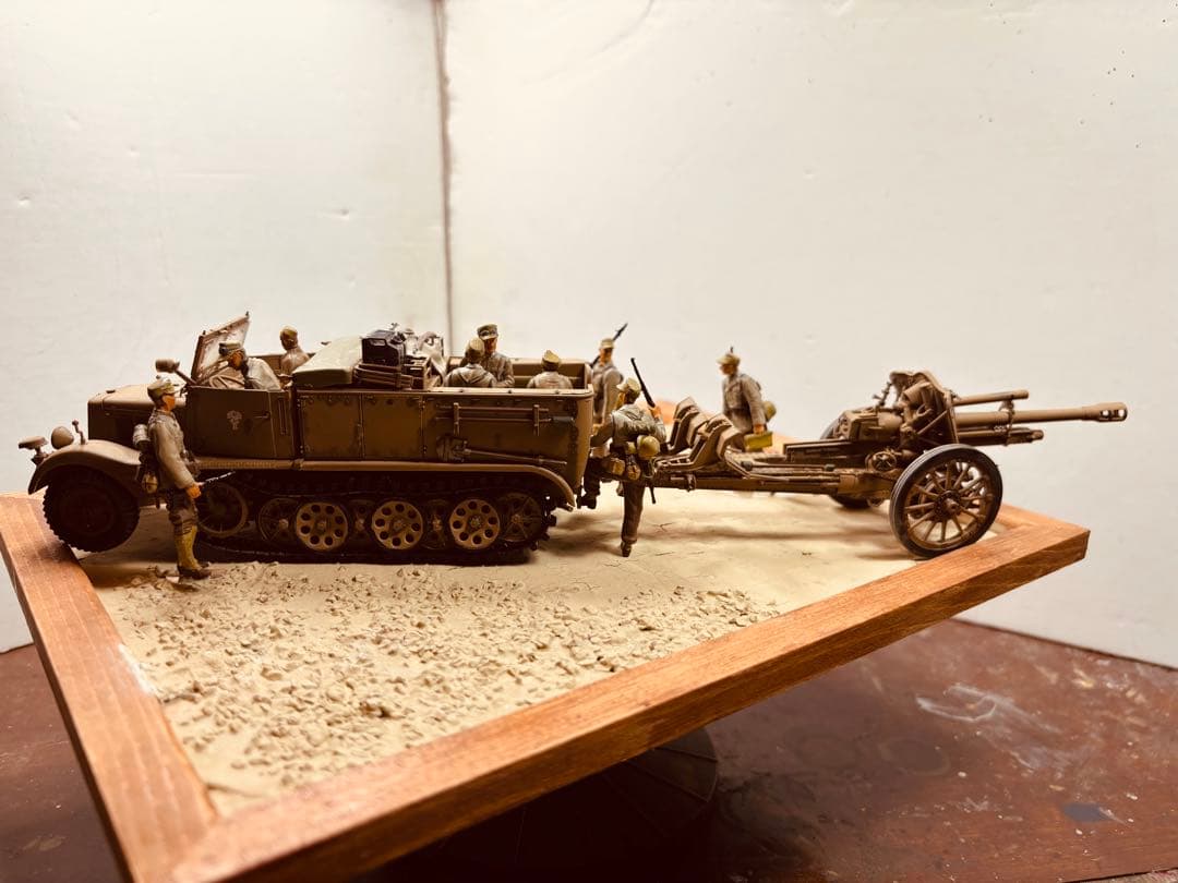 1/35 ドイツアフリカ軍団3tハーフトラック　105mm軽榴弾砲