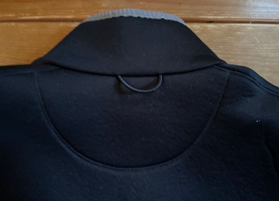 diadora HERITAG 新品　リバーシブル仕様　ジャージ　黒/グレー