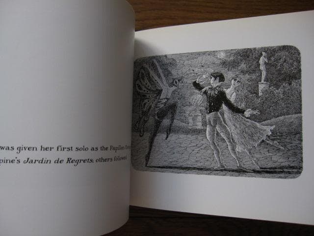 The Gilded Bat　Edward Gorey