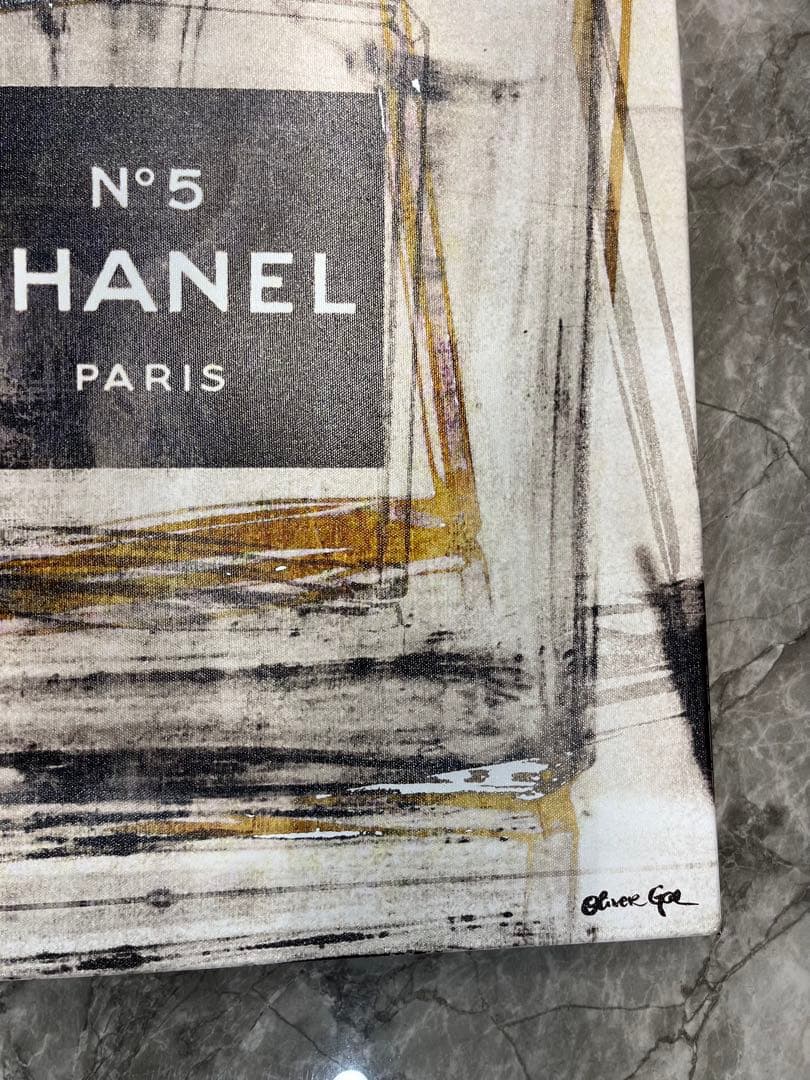 新品オリバーガル　定価107,8000円　CHANEL No.5