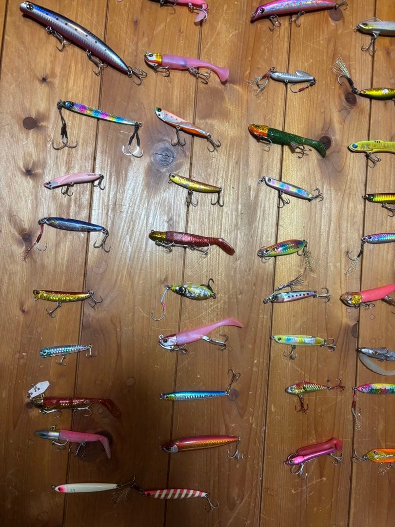 ま*と様 釣具 ルアー まとめ売り 80個以上 引退品