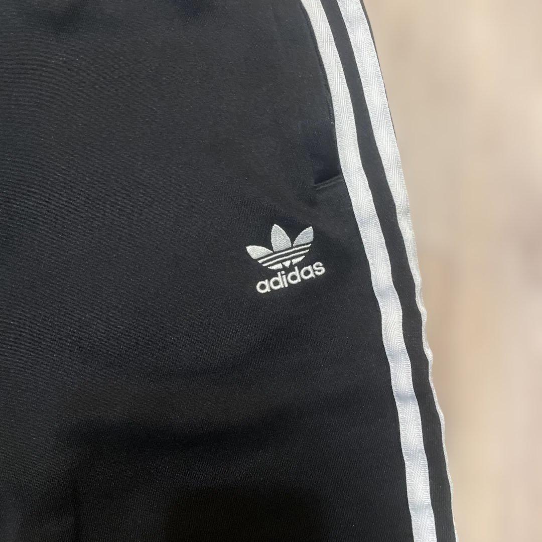 Adidas new balance セットアップ