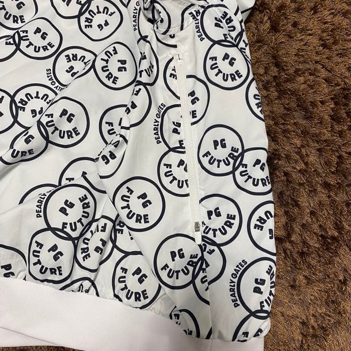 パーリーゲイツ　ツインスニード　ニコ柄　サイズM