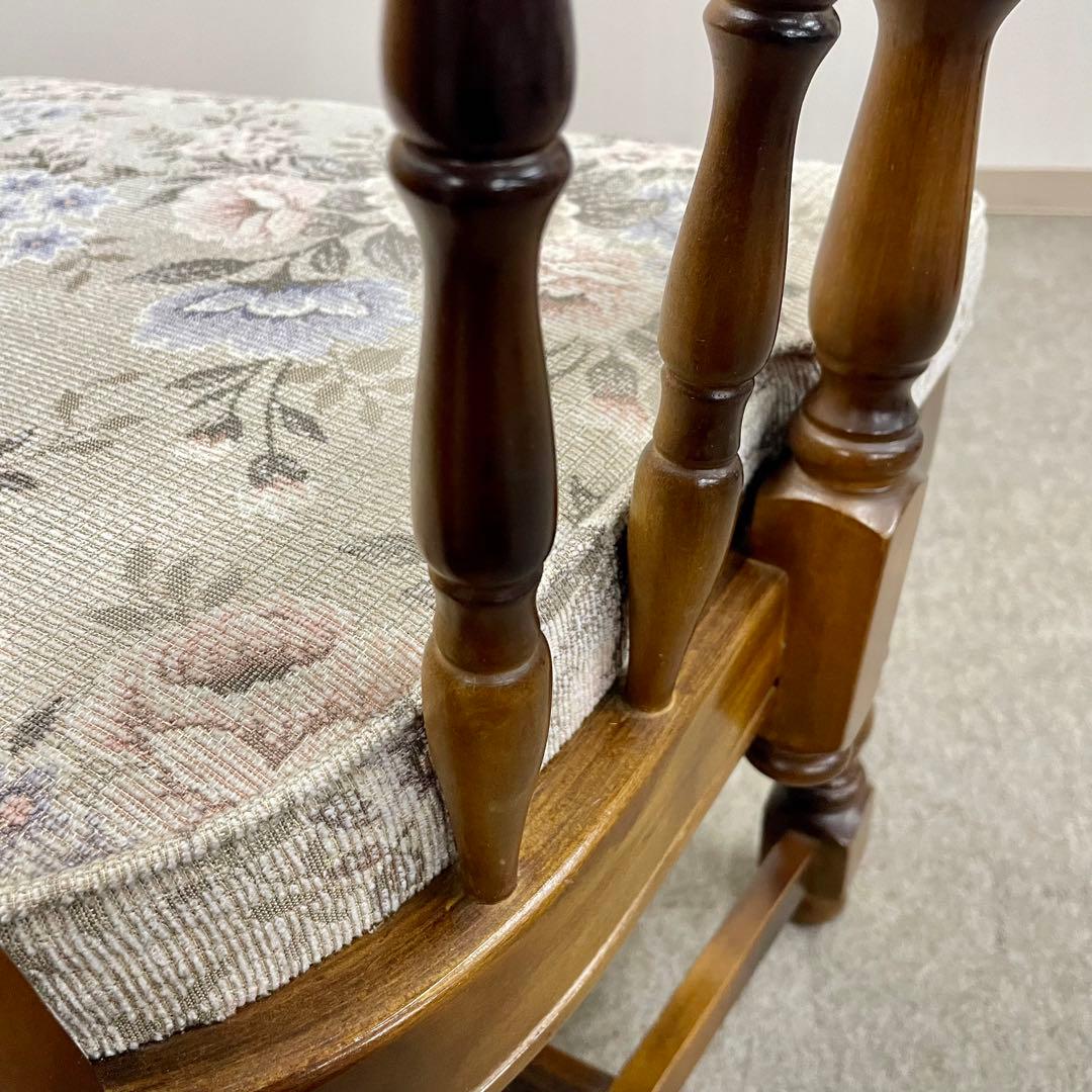 【カリモク】\"コロニアル\"CC3400 肘付食堂椅子 No.5