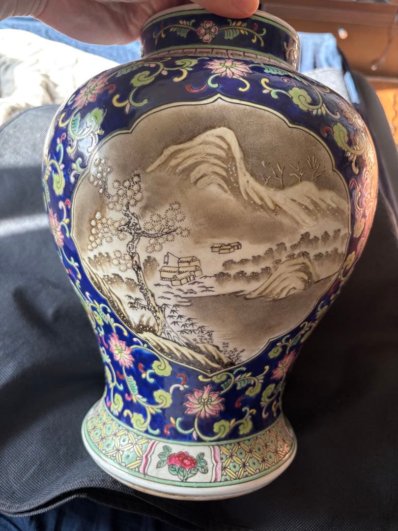 中国古美術 清末民国時代　粉彩大壺　大罐　開光山水風景文　高さ30cm