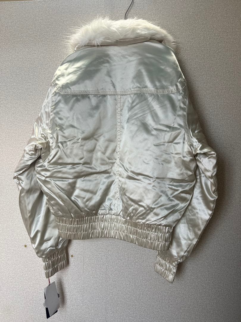 【希少】PELLE PELLE ペレペレ サテン スタジャン 1978 白