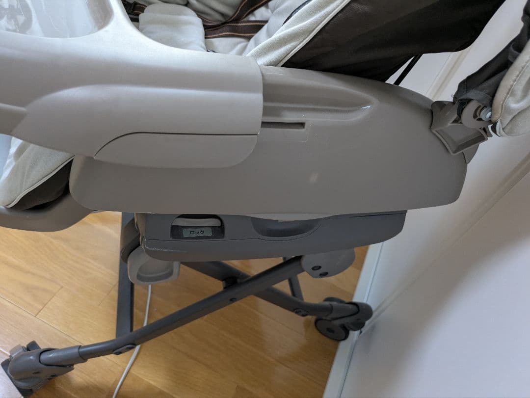 combiネムリラ AUTO BEDi SWING 電動ラック おやすみドーム