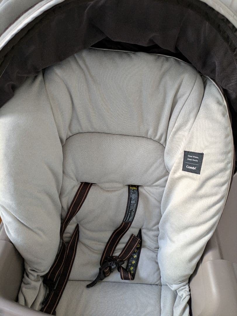 combiネムリラ AUTO BEDi SWING 電動ラック おやすみドーム