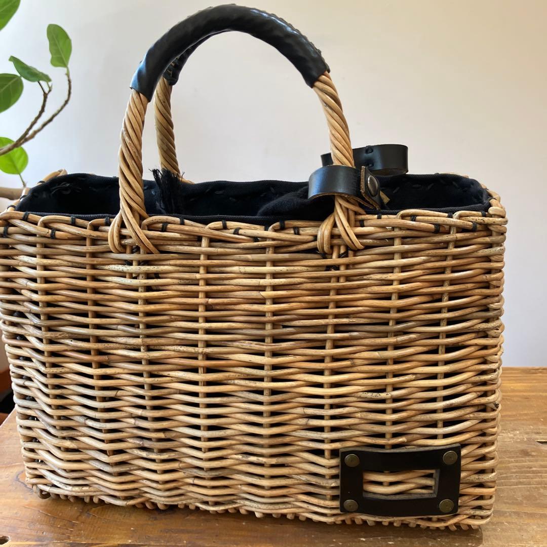 定番完売 エバゴス ebagos 横長かごバッグ 紅籐かごバッグ 黒リネン被せ