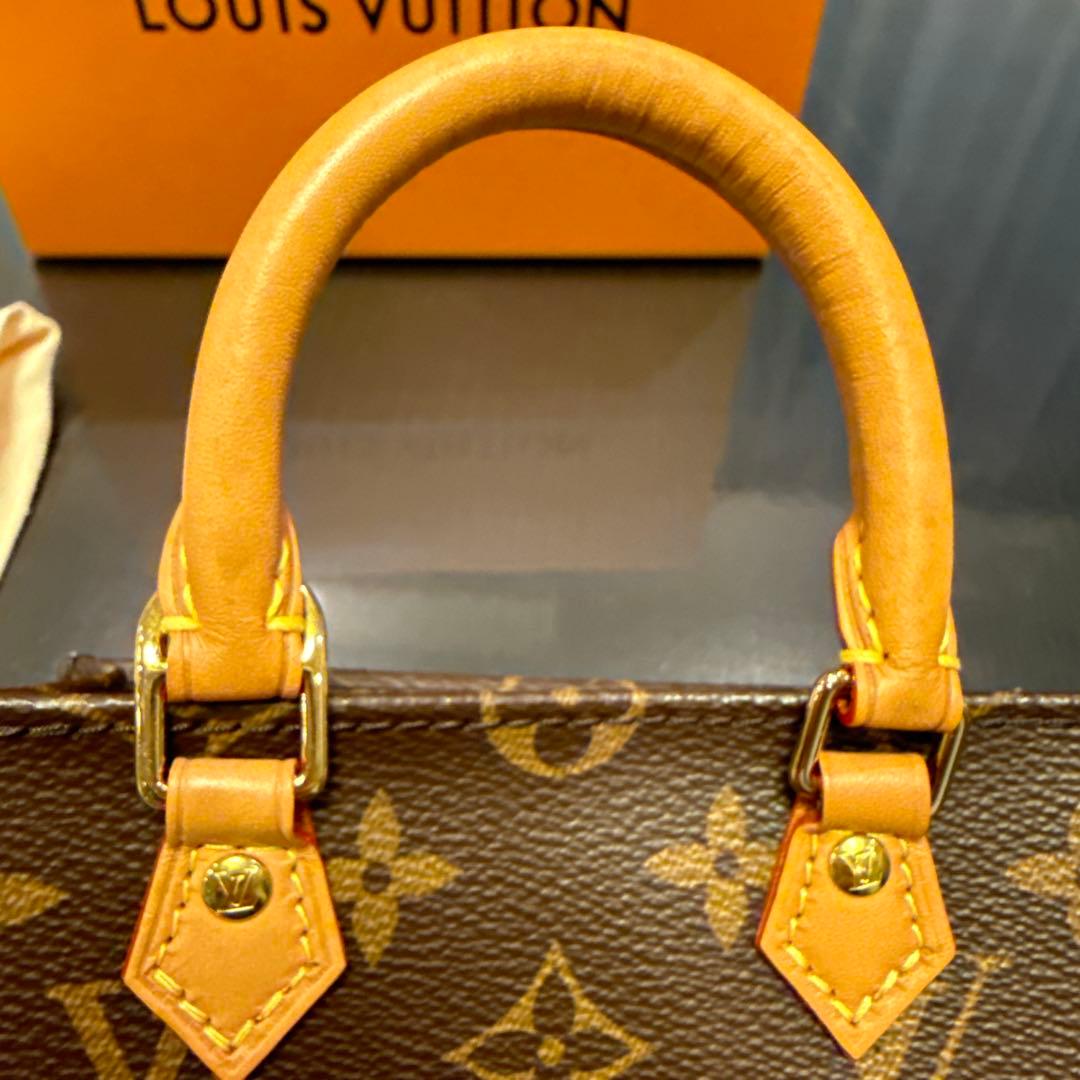 Louis Vuitton ルイヴィトン　プティットサックプラ