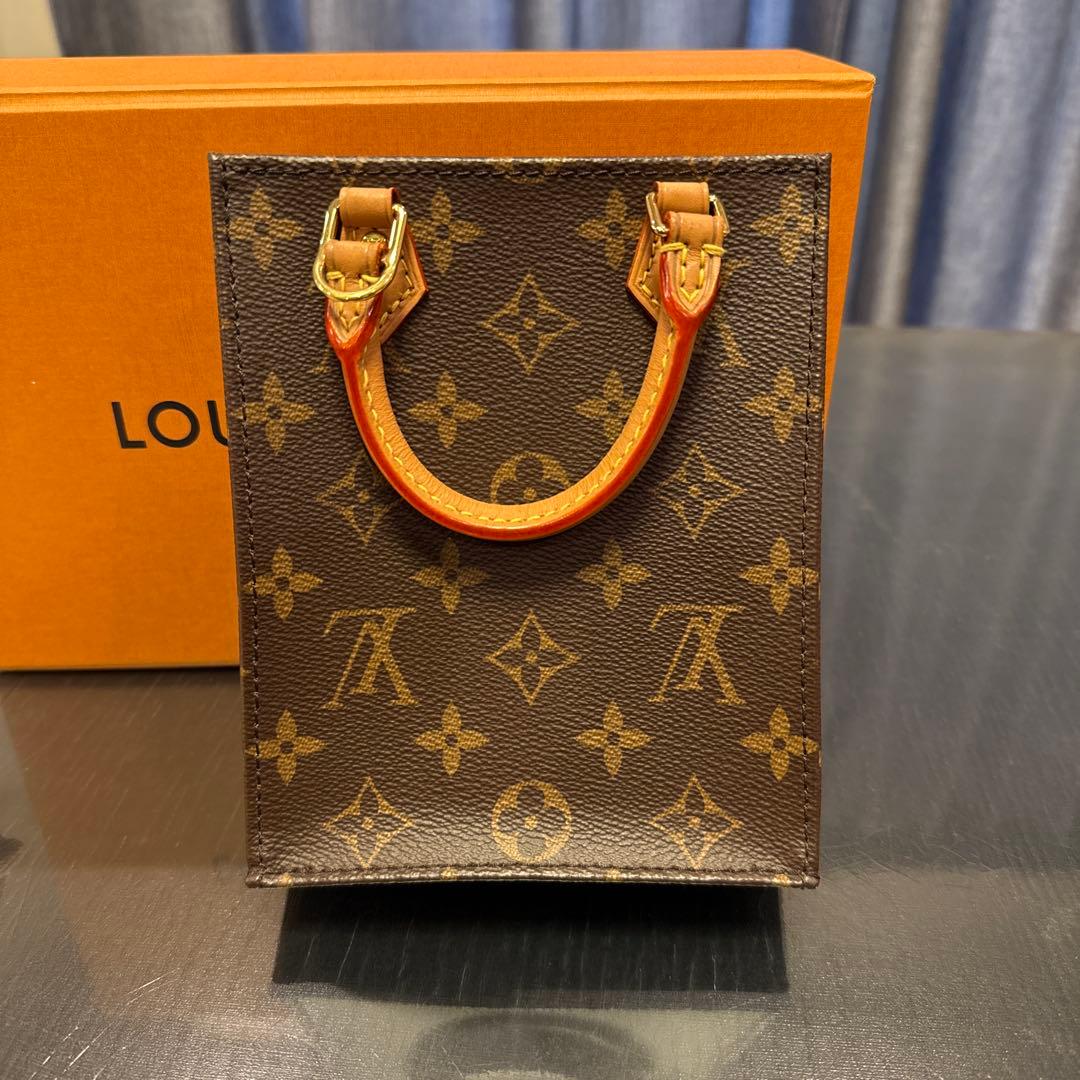 Louis Vuitton ルイヴィトン　プティットサックプラ