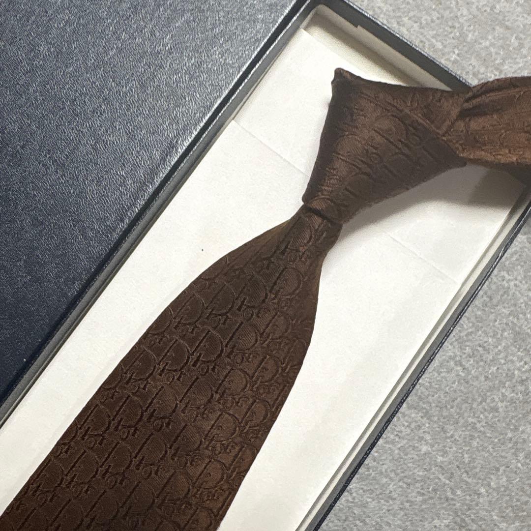 美品 ディオールネクタイ トロッター柄 ブラウン