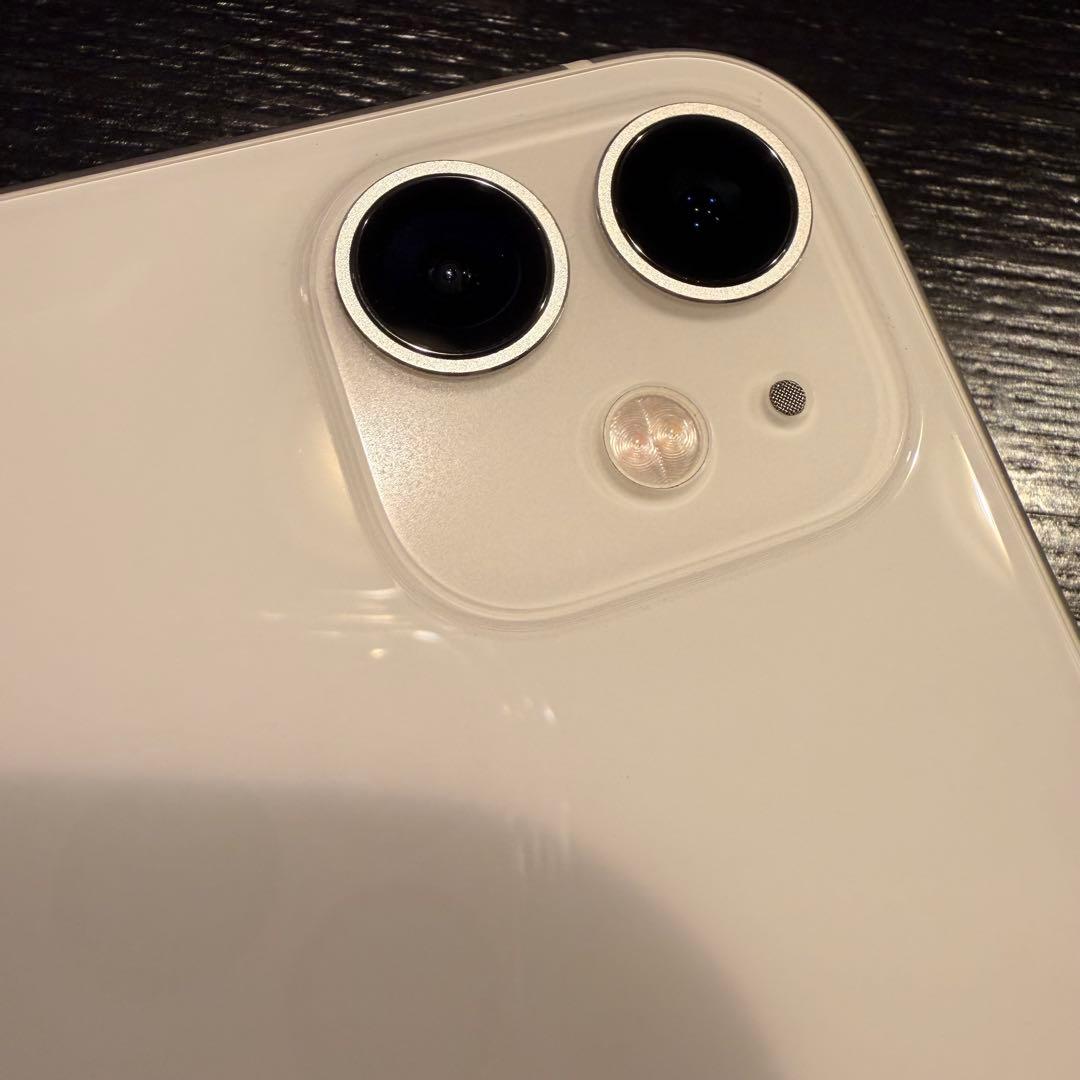 Apple iPhone 11 256GB ホワイト　美品　バッテリー79%