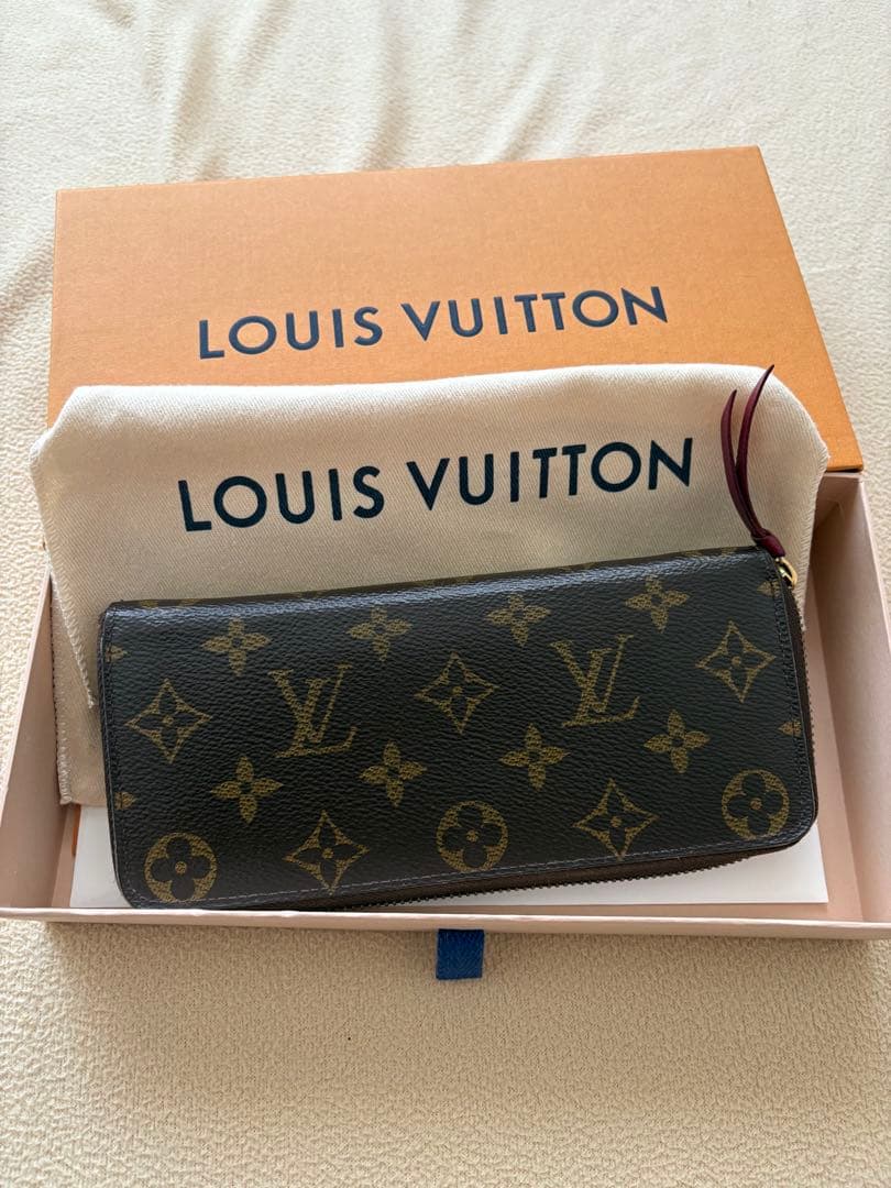 Louis Vuitton 長財布 クレマンスフューシャ