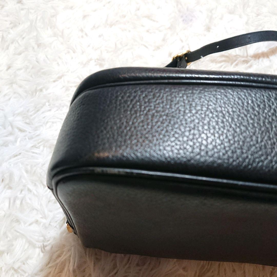 Burberry バーバリー　レザーショルダーバッグ　ブラック　ノバチェック