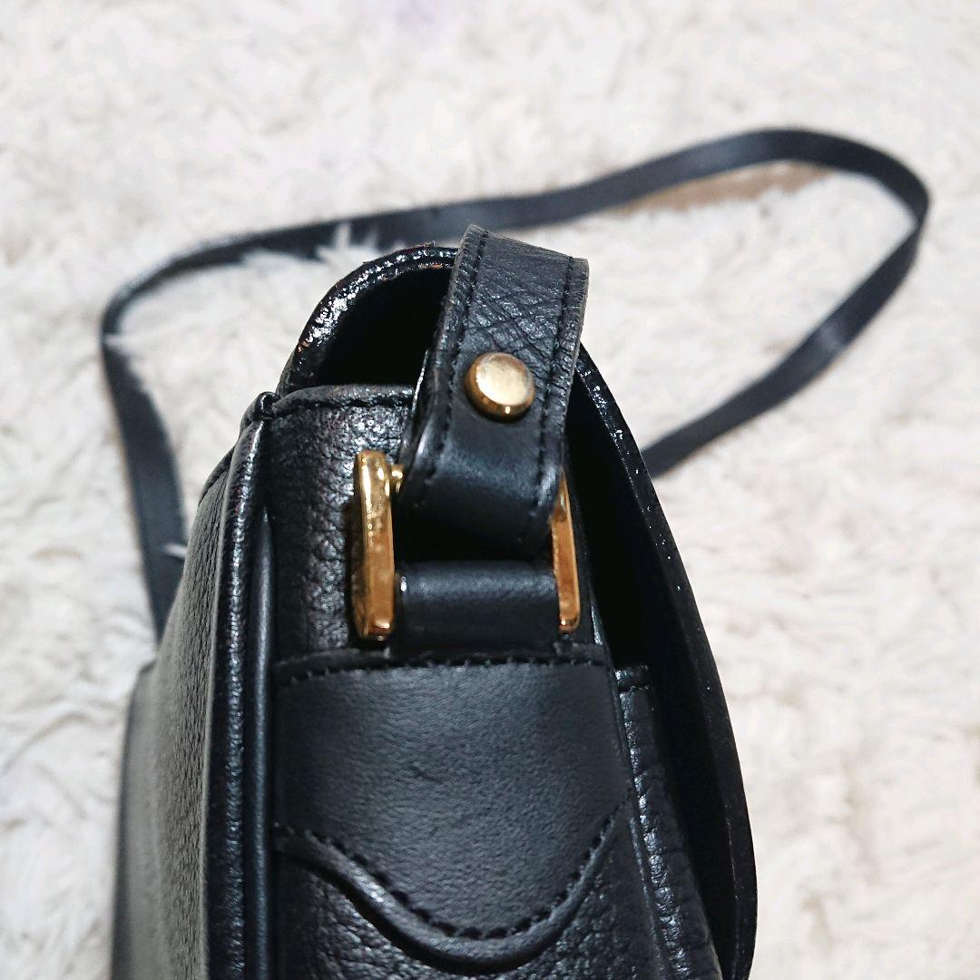 Burberry バーバリー　レザーショルダーバッグ　ブラック　ノバチェック