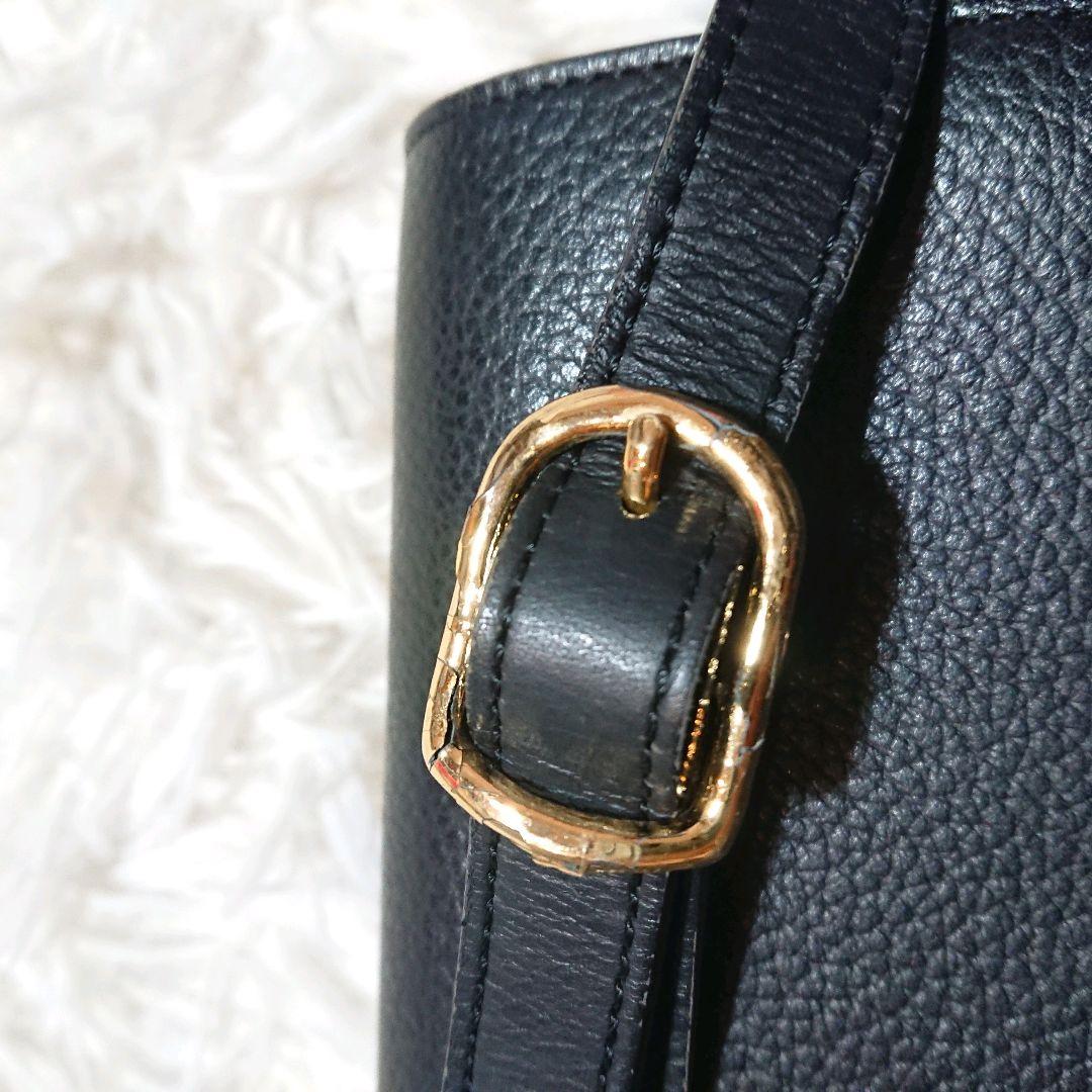 Burberry バーバリー　レザーショルダーバッグ　ブラック　ノバチェック