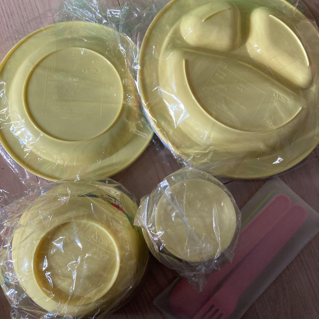 【希少・新品】日本製　スヌーピー プラ食器セット