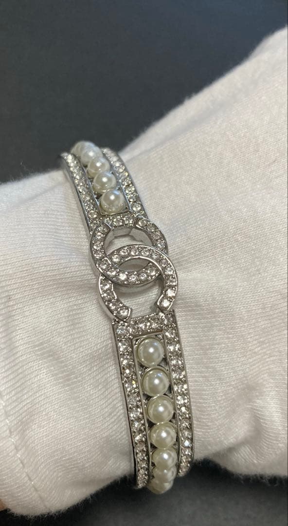 【ご購入前にコメントください】　CHANEL パール　バングル　ブレスレット