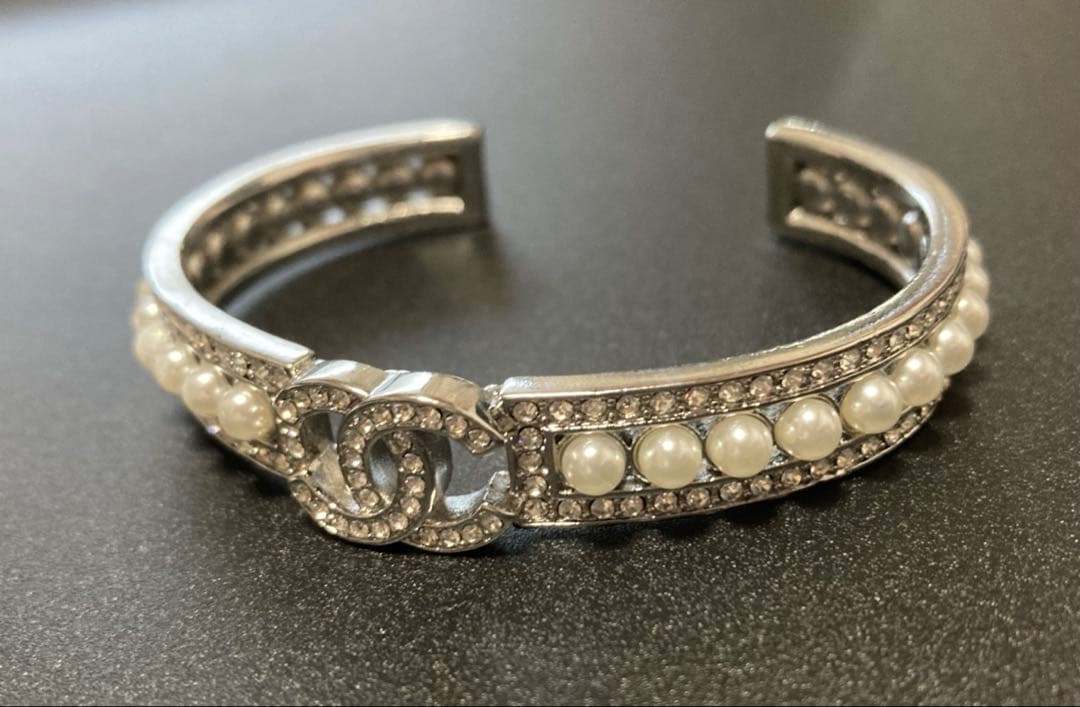 【ご購入前にコメントください】　CHANEL パール　バングル　ブレスレット
