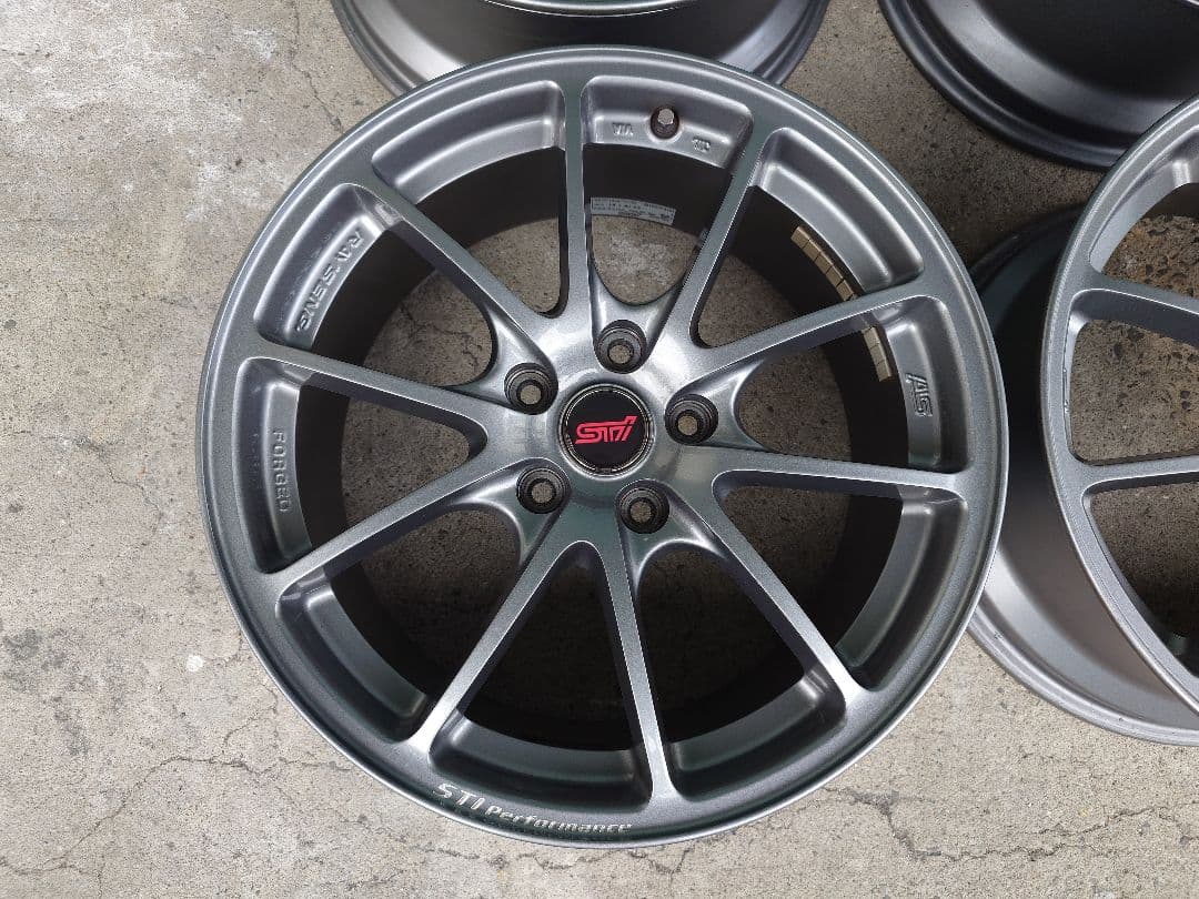 【週末限定値下げ】STI Performanceホイール 18インチ ガンメタ