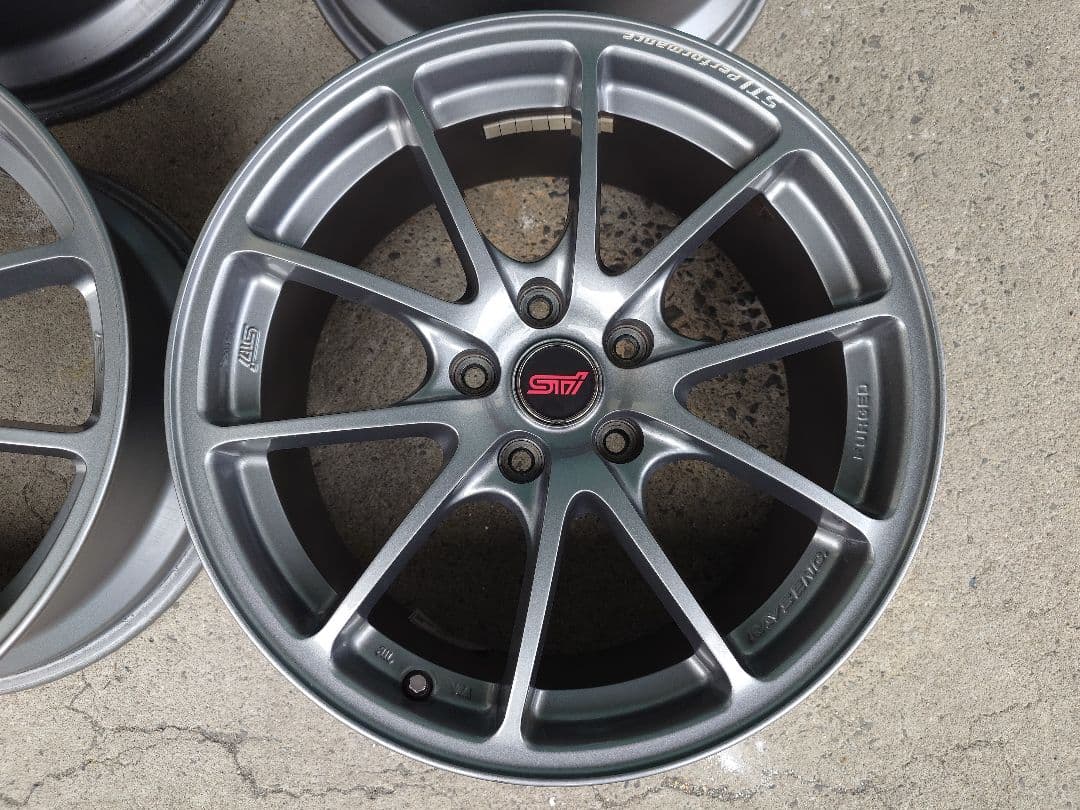 【週末限定値下げ】STI Performanceホイール 18インチ ガンメタ