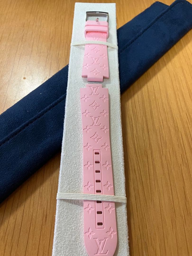Louis Vuitton ピンク ラバーベルト 未使用