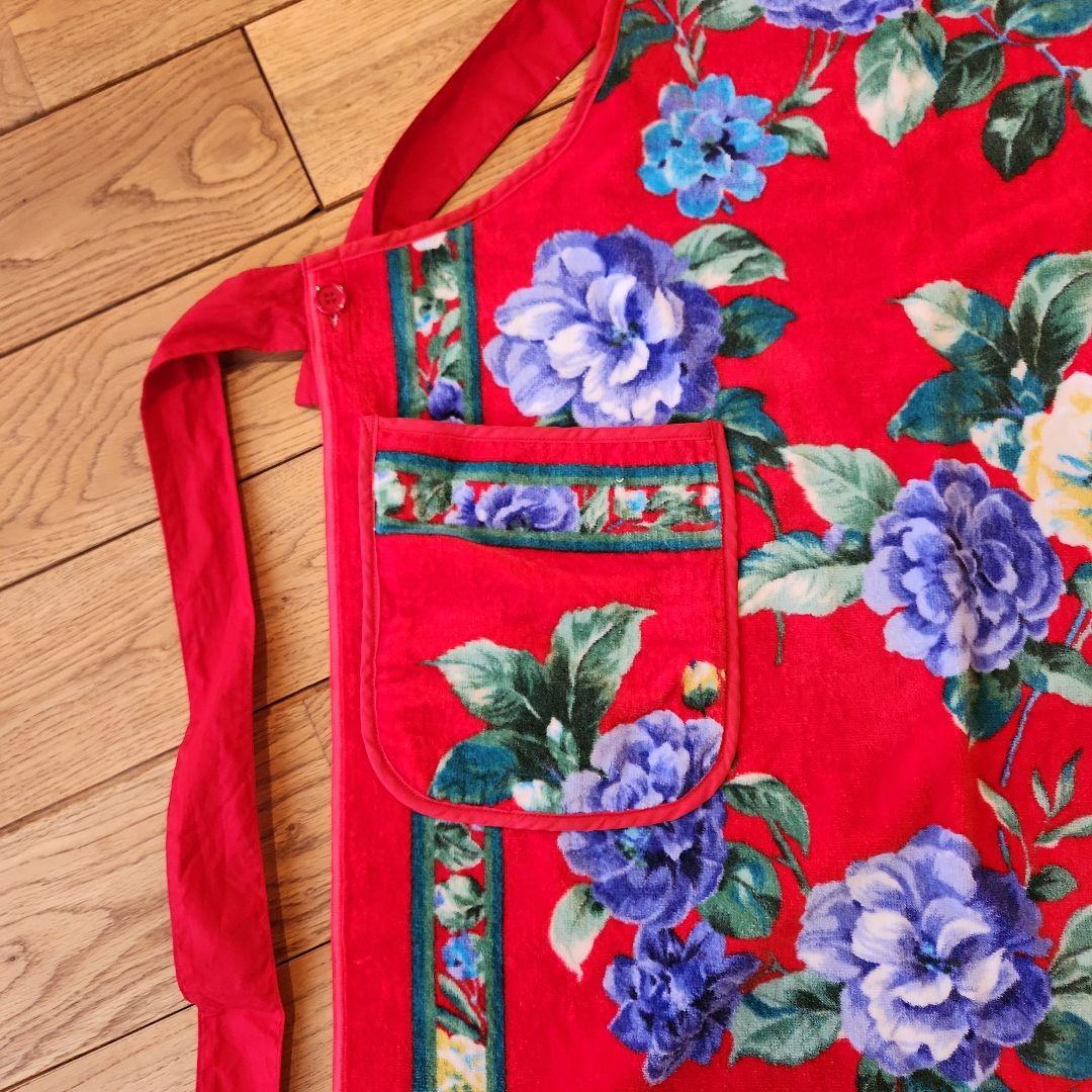 未使用　LEONARD FASHIONフラワープリントエプロンレッド　レオナール
