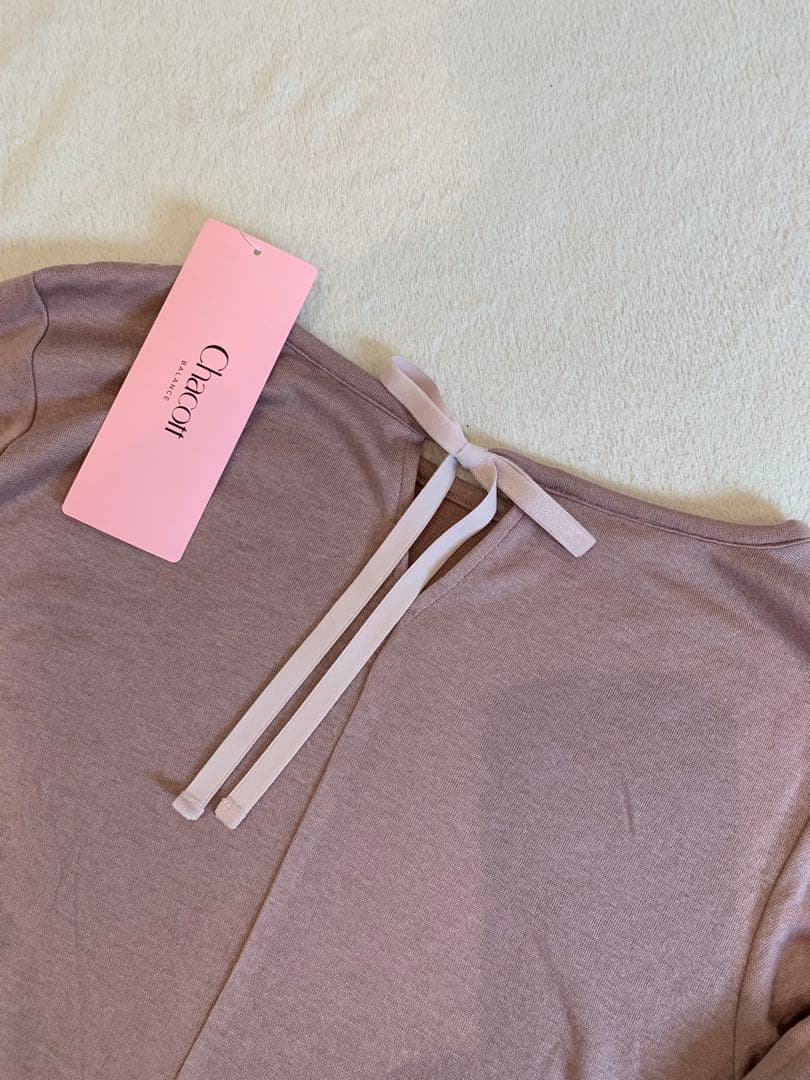 Chacott リボン付き長袖ヨガウェア　新品　Mサイズ