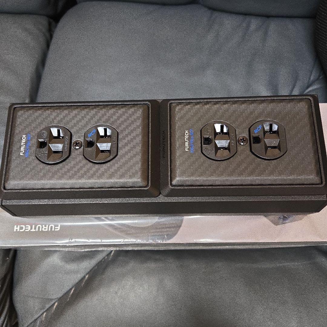 FURUTECH 電源ボックス GTO-D2-NCF/R