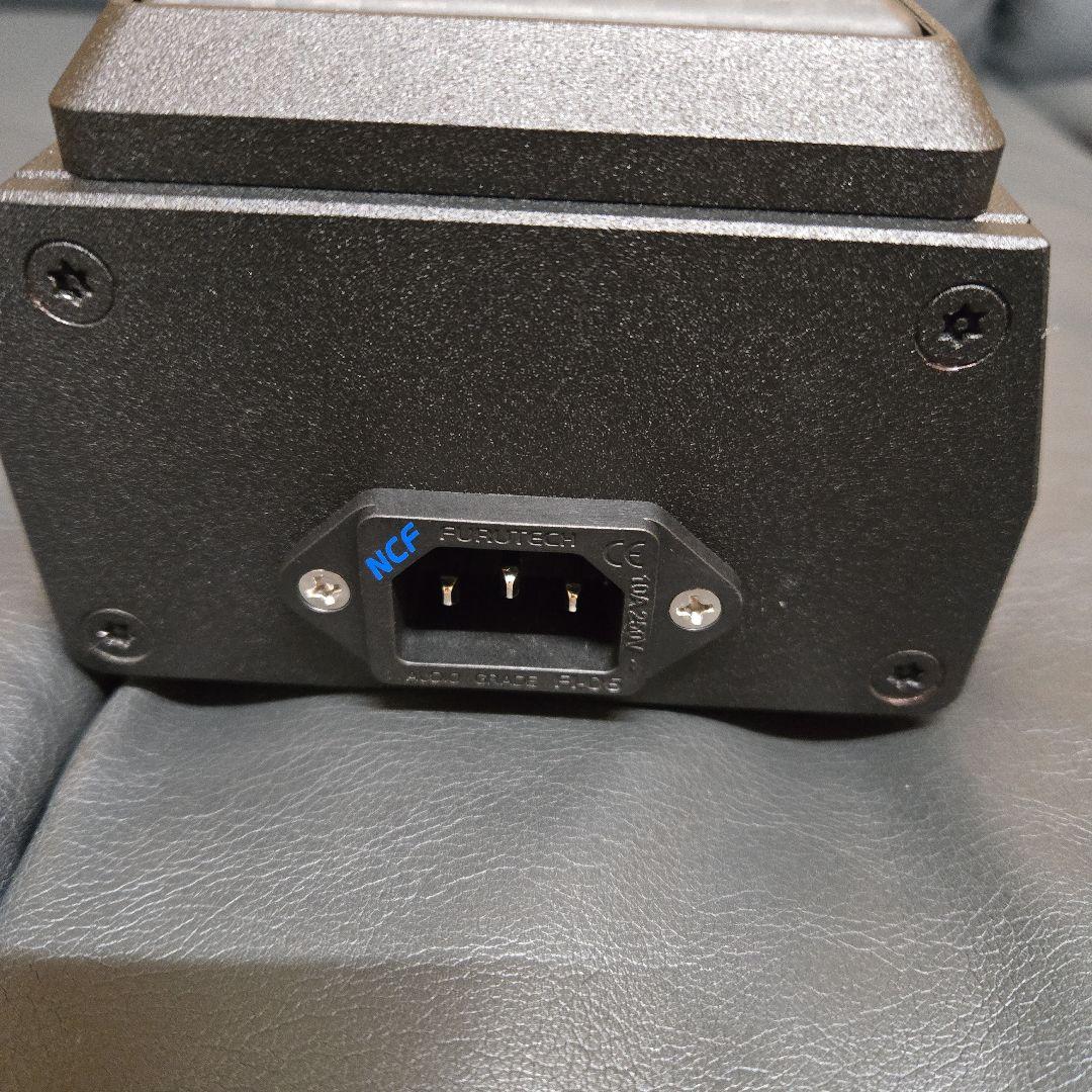 FURUTECH 電源ボックス GTO-D2-NCF/R