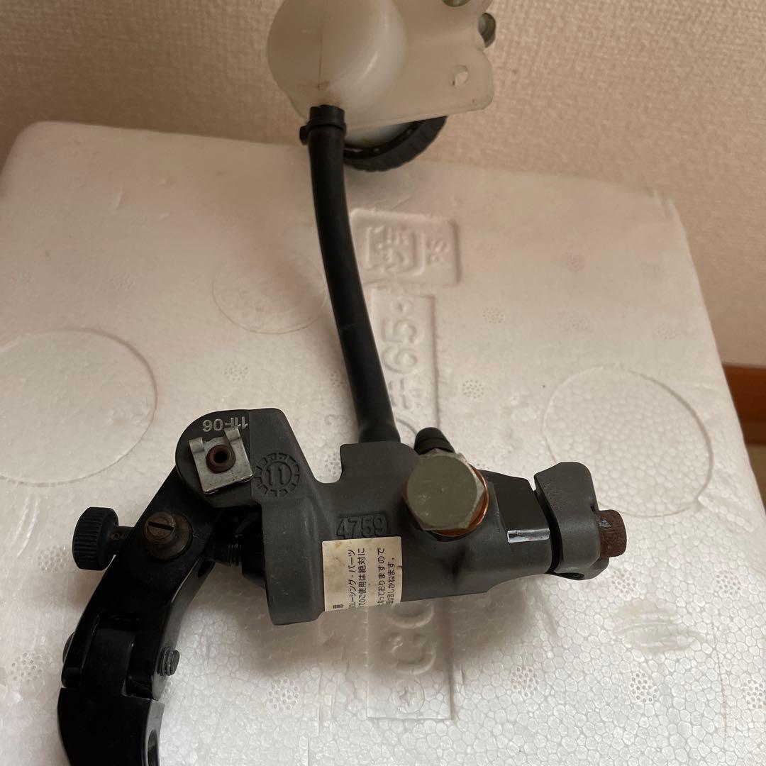 ブレンボ　ラジアルマスターシリンダー　ラジポン　19×18