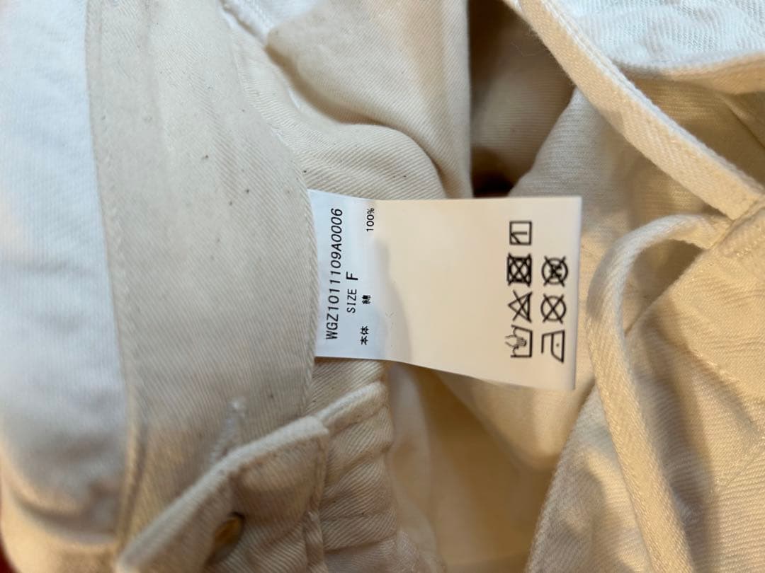 【値下げしました】ウィムガゼット　カツラギオールインワン　ホワイト