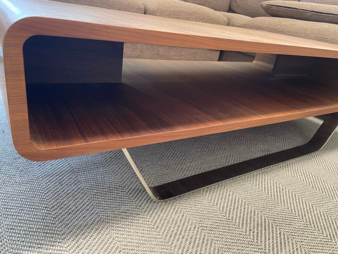 ニトリ　モダンウッド調長方形テーブル